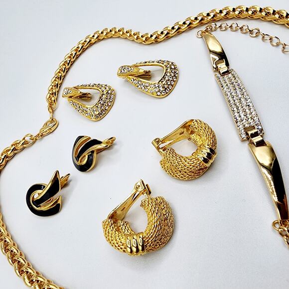 Corporatecore Gold Jewelry Lot Necklace Bracelet Earrings - Picture 3 of 7